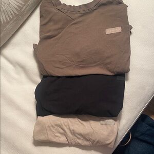 Set of 3! SET Basics Long Sleeve Tees